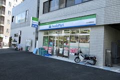 ファミリーマート 乃木坂駅前店の画像