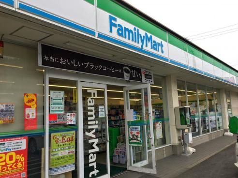 ファミリーマート ながおかや寄居店の画像