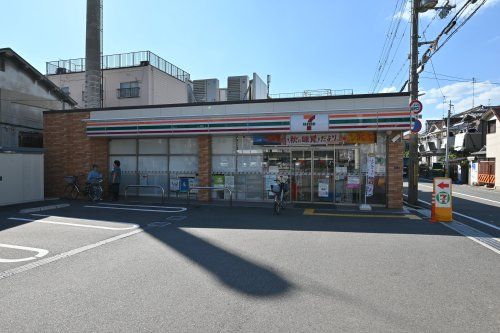 セブンイレブン 尼崎稲葉荘4丁目店の画像