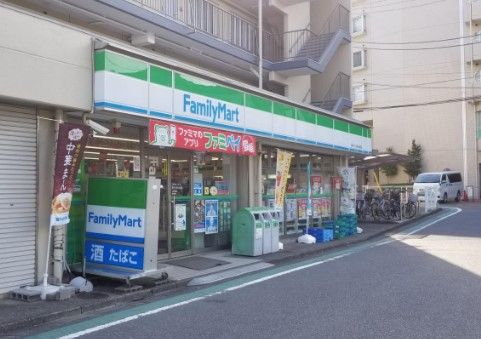 ファミリーマート鎌ヶ谷くぬぎ山駅前店の画像