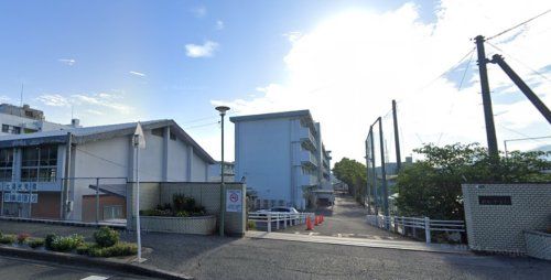 北九州市立則松中学校の画像