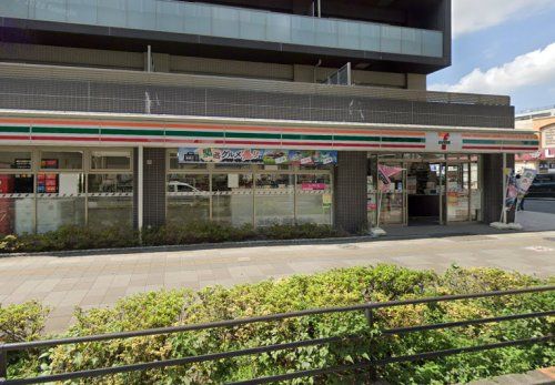 セブンイレブン 扇大橋駅前店の画像