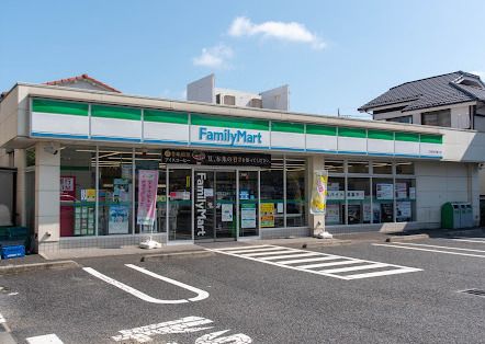 ファミリーマート 大泉目白通り店の画像