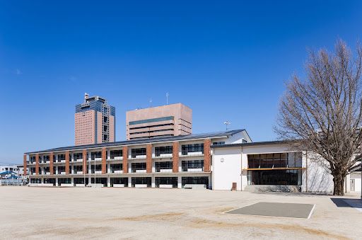 前橋市立桃井小学校の画像