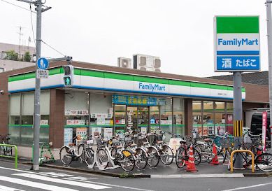 ファミリーマート 板橋成増一丁目店の画像