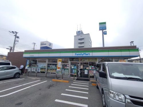 ファミリーマート 堺出島海岸通店の画像