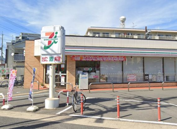 セブンイレブン 京都下津林水掛町店の画像