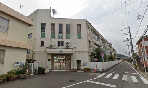 和歌山市立高松小学校の画像