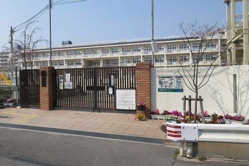 上坂部小学校の画像