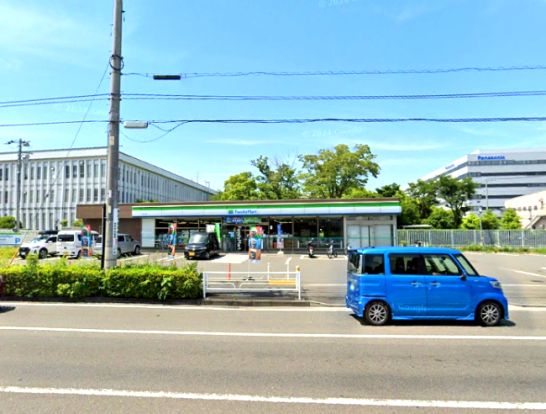 ファミリーマート 佐江戸店の画像