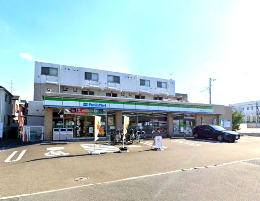 ファミリーマート 横浜都筑池辺町店の画像