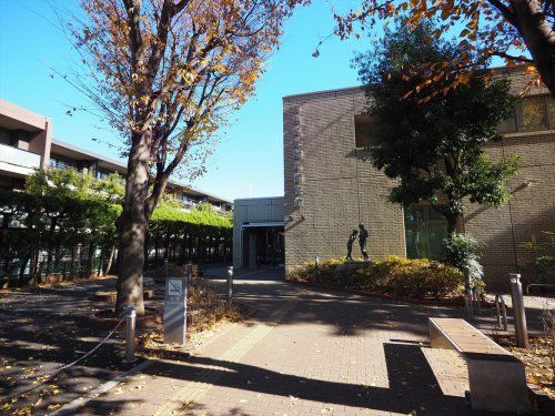 練馬区立関町図書館の画像