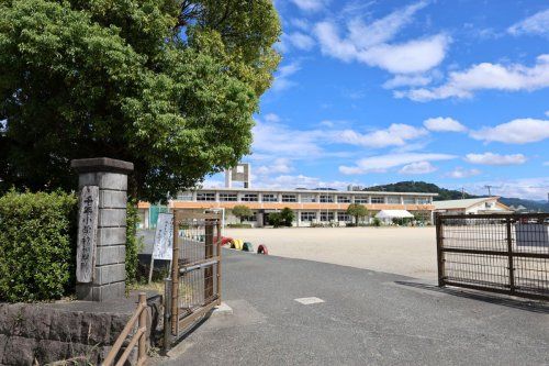 千年小学校の画像