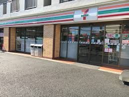 セブンイレブン 女子学習院店の画像