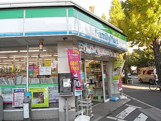 ファミリーマート高円寺南三丁目店の画像