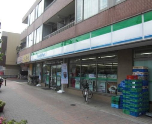 ファミリーマート　大谷口店の画像