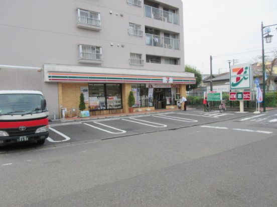 セブンイレブン横浜妙蓮寺店の画像