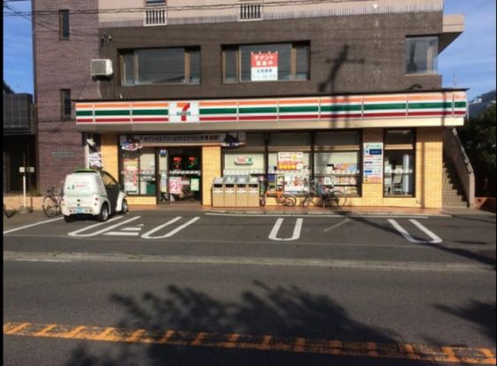 セブンイレブン横浜樽町店の画像