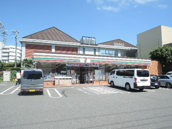 セブンイレブン藤沢片瀬山店の画像