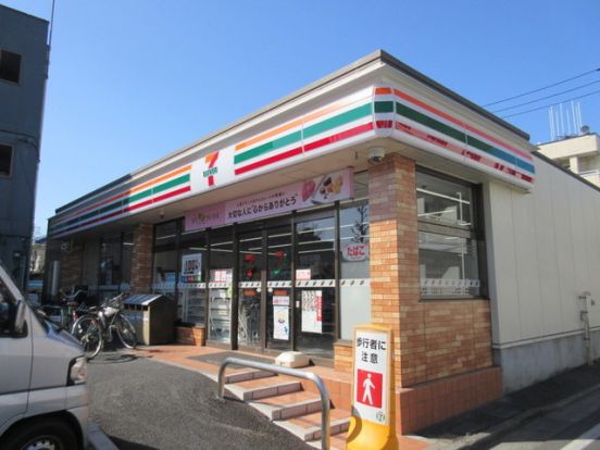 セブンイレブン蕨市役所通り店の画像