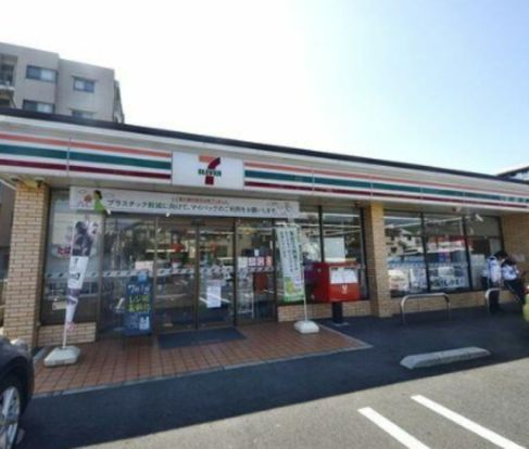 セブンイレブン草加氷川北店の画像