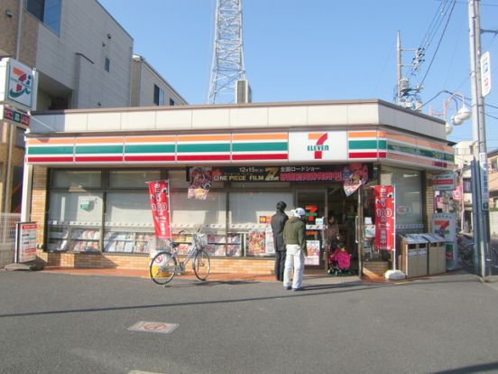 セブンイレブン足立青井駅前店の画像