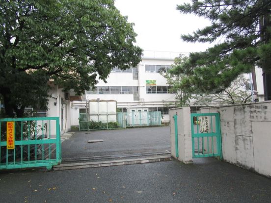 船橋市立南本町小学校の画像