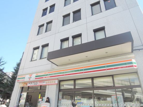 セブンイレブン港区南青山7丁目店の画像