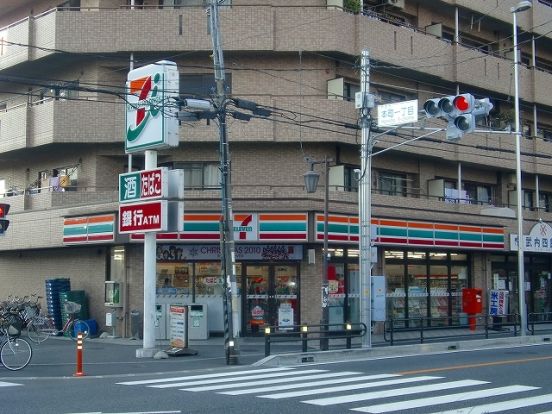 セブンイレブン戸田本町1丁目店の画像