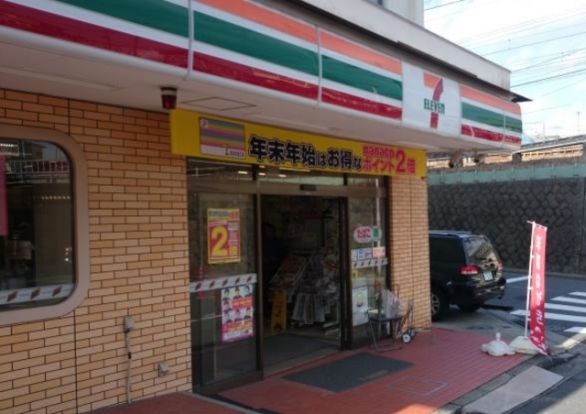 セブンイレブン横浜富岡西1丁目店の画像