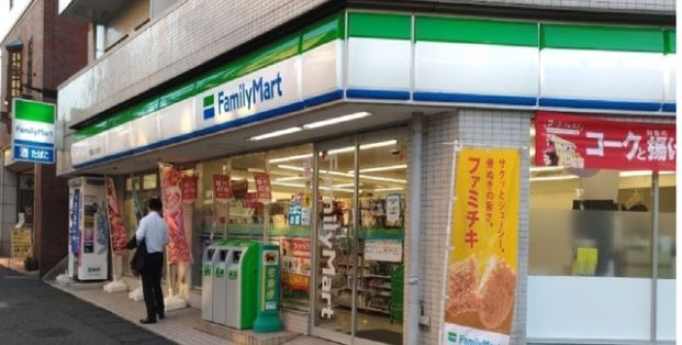 ファミリーマート　青葉しらとり台店の画像