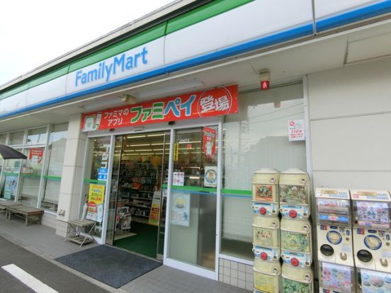 ファミリーマート八王子陣馬街道店の画像