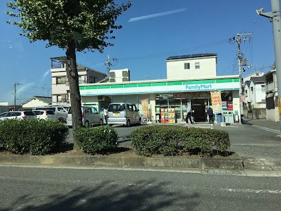 ファミリーマート 四條畷岡山店の画像