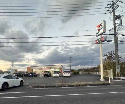 セブンイレブン 豊田市平芝町店の画像