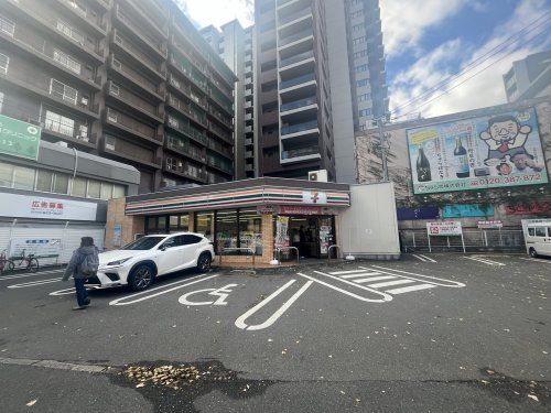 セブンイレブン 博多薬院店の画像