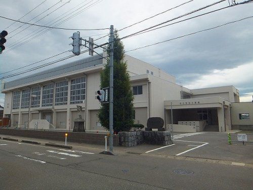 上越市立春日新田小学校・の画像