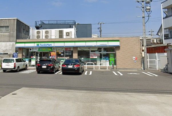 ファミリーマート 名古屋西高校前店の画像