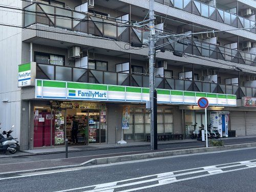 ファミリーマート 深草龍大前店の画像