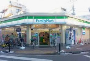 ファミリーマート 練馬富士見台店の画像