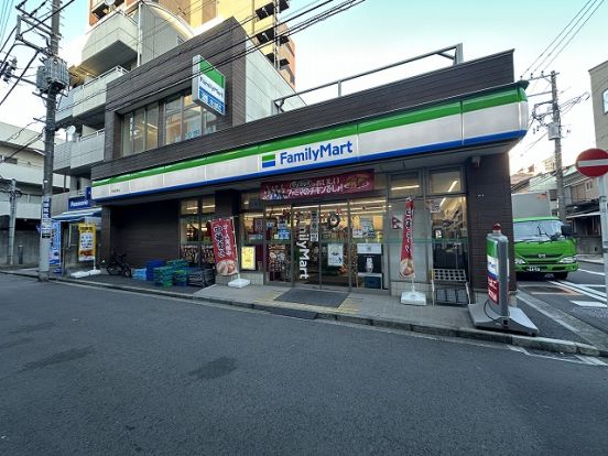 ファミリーマート 戸部駅東店の画像