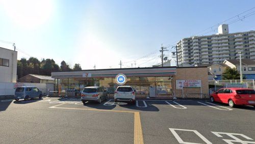 セブンイレブン堺楢葉店の画像