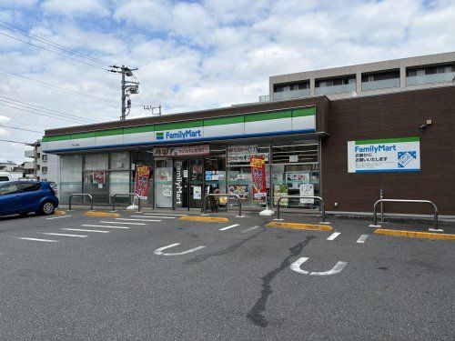 ファミリーマート市川入船店の画像