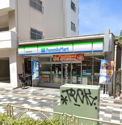 ファミリーマート 新板橋駅前店の画像