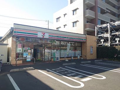 セブンイレブン 板橋三園1丁目店の画像