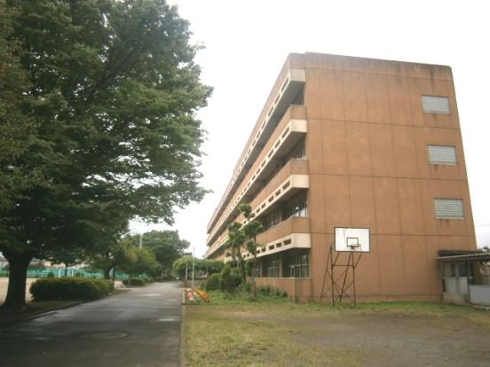 鶴ヶ島市立西中学校の画像