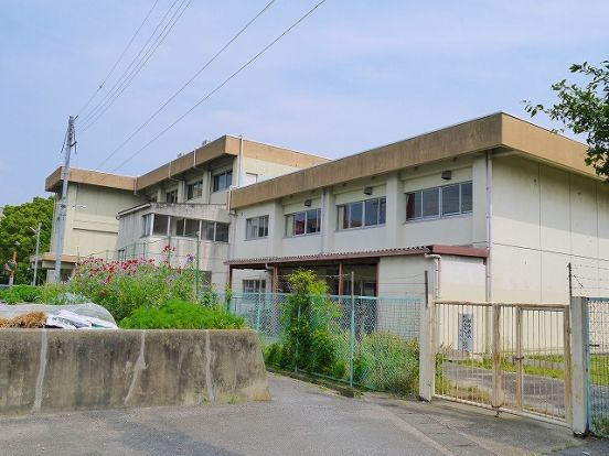 奈良市立京西中学校の画像
