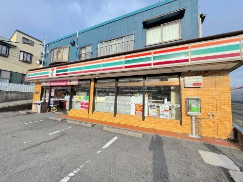 セブンイレブン 西戸塚店の画像