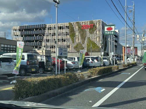 ファミリーマート ZENT梅坪/S店の画像