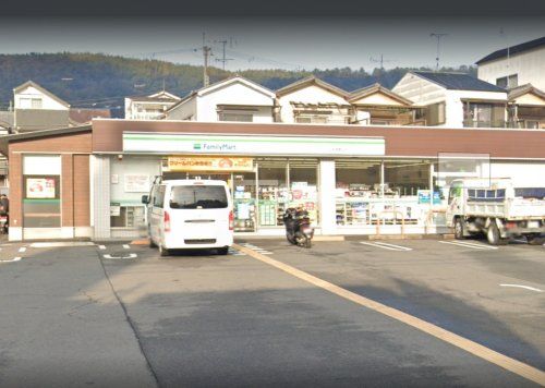 ファミリーマート 山科西野山店の画像