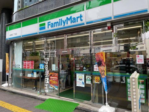 ファミリーマート 台東寿二丁目店の画像